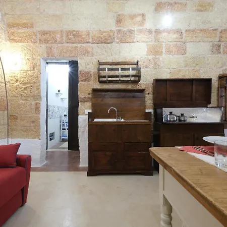 Casina Li Fumareddhi